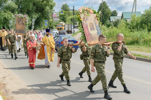 Престольный праздник в Тейкове отметили крестным ходом